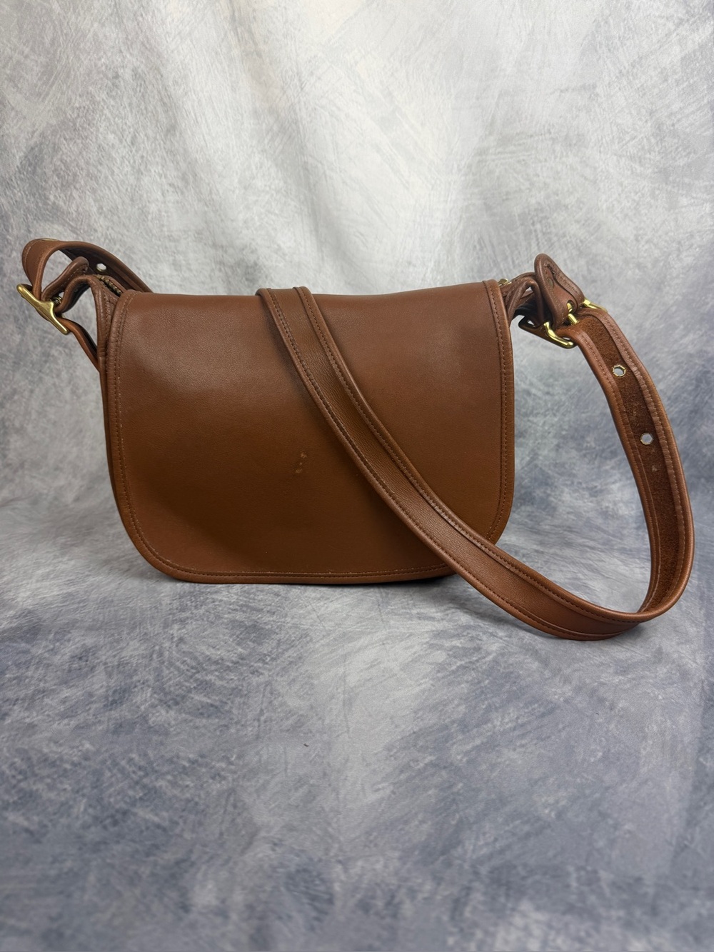 Vintage 1990's Coach Patricia's Legacy 9951 Leather Crossbody Bag